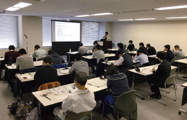 道路メンテナンス講習会 座学風景