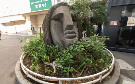 モヤイ像の写真