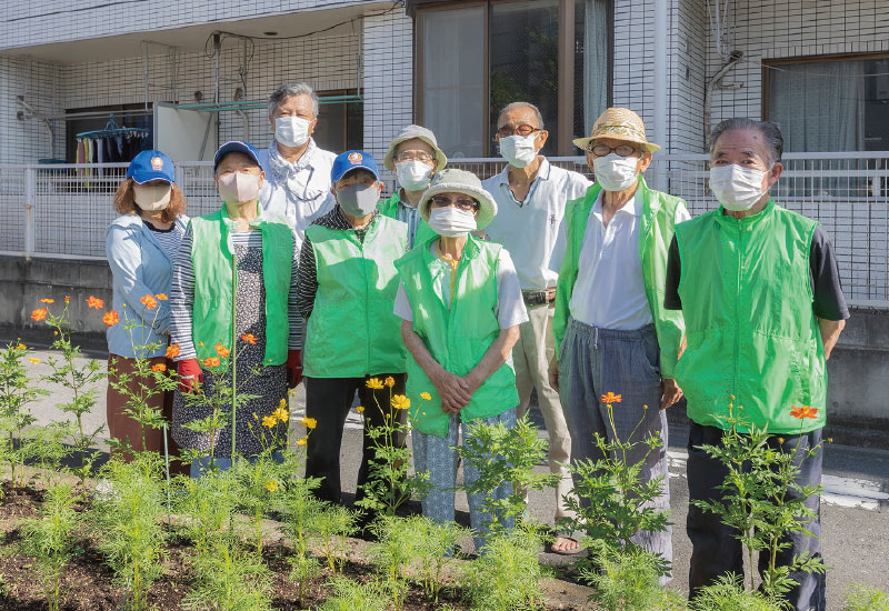 西綾瀬花むすびの皆さん